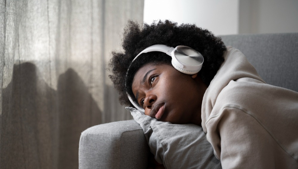 L'exposition aux actualités négatives : Une source constante de stress pour les Haïtiens